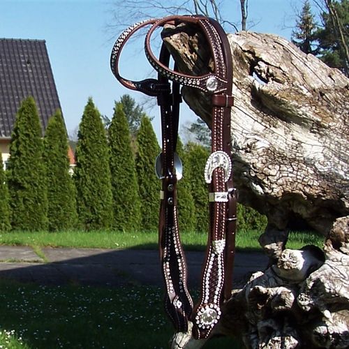 Deluxe Swarovski-Earbridle "The Brilliant Crown with Throat Strap" FD-Handmade